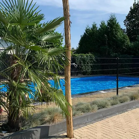 Aan De Rand - Veluwe - Met Sauna Σαλέ *