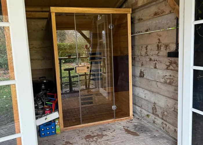 Aan De Rand - Veluwe - Met Sauna * Putten